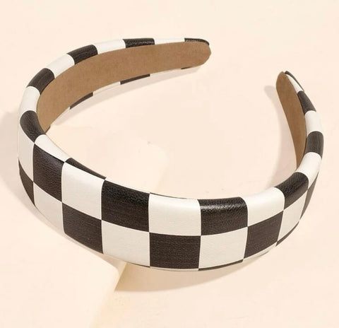 Thick checkerboard headband